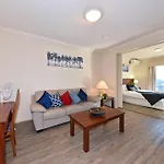One-Bedroom Cozy Apartment In Perth Cbd