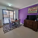 Little Monica Apartment- Spacious, Affordable & Central