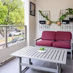 Modern Town House - Close To Cbd
