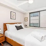 2 Royal Rest Quality 2Br West Perth-Parking