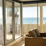 Beach View Apartment In Cottesloe