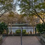 Riverside Panorama Suite Spectacular City Living
