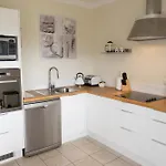Cottesloe Sea Bliss Apartment