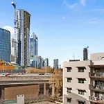 1Br City View Gem On Mounts Bay Road