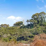 1Br City View Gem On Mounts Bay Road