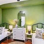 Vintage 2Br Cbd Apartment W/River View