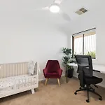 Kar1 - City Beach Family Oasis