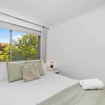 22 Superb Subiaco Apt For Couplesparkng