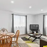 Malibu Apartments - Perth