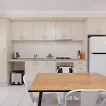 Casa Toucan - 2 Bedroom Apartment Close To The Airport