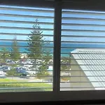Scarborough Beach Front Resort - Shell Thirteen