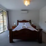 Urban Oasis Hideaway