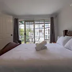Urban Oasis Hideaway