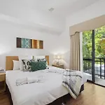 1Bdr 1Bth 1Prk - James Street Joy