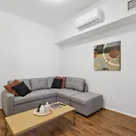1Bdr 1Bth 1Prk - James Street Joy