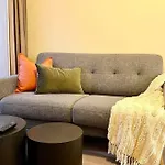 Prime Location 1 Bdr Apt In Perth