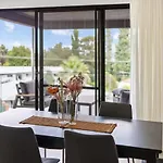First-Class Townhouse W Free Parking And Wi-Fi