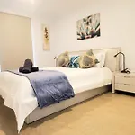 Coastal Salty Kiss Sleeps 4!