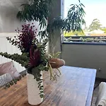 T H E L O F T - Stunning Private Apartment