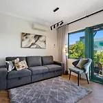 Cosy Apt In Subiaco With Free Parking