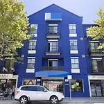 Fabulous Apt In Northbridge With Pool & Wifi
