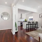 Guildford Cottage By Swan Bnb Management
