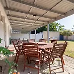 Guildford Cottage By Swan Bnb Management