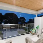 Luxury Executive Home With Pool