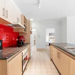 Convenient East Perth Stay With Free Parking