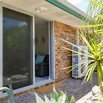 Maylands Riverside City Retreat