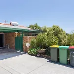 Maylands Riverside City Retreat