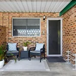 Maylands Riverside City Retreat