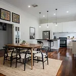 3Bdr Family Home Parkview