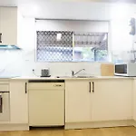 Well Equipped 3Br Home With Backyard And Patio