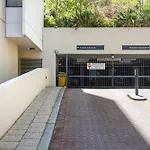 Resort-Style Living In Perth Cbd - 2X2 Apt