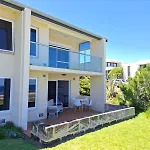 Perfect Oceanfront Cottesloe Apartment