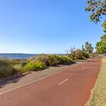 Applecross By Swan River