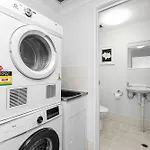 Luxe Modern Retreat Designer Stay In Perth