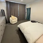 Decembre House - 24Hrs Self Check-In Room In Belmont Central