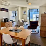 63 Spectacular City Views 1Br Kings Park