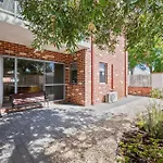 Happy Stays Classic Mid-Century Modern Escape