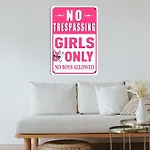 The Hive Hostel - Traveler Friendly, Passport Only