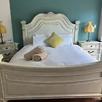 Whitfords Delight Bed & Breakfast