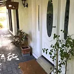 Aarn House B&B Airport Accommodation