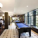 Captain Stirling Hotel