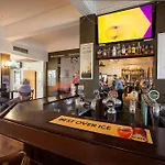 Captain Stirling Hotel