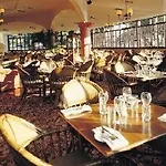 Esplanade River Suites