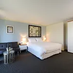 Sullivans Hotel