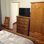 Affordable & Comfortable Apartment On Langley Park