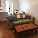 Dianella - Affordable & Comfortable Close To The City & Shops